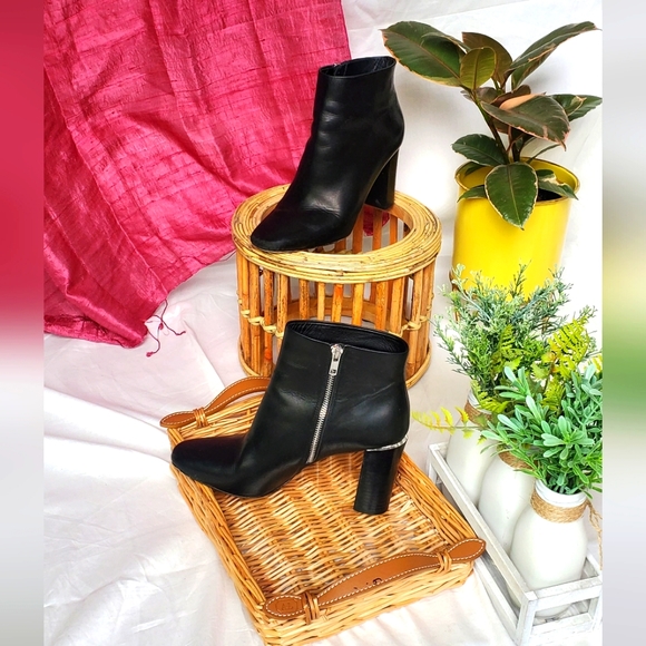 Pour La Victoire Shoes - Pour La Victoire Heeled Leather Boots